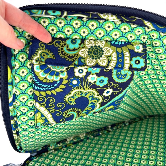 Vera Bradley LIKE NEW Rhythm & Blues Quilted Laptop Case - Picture 6 of 11